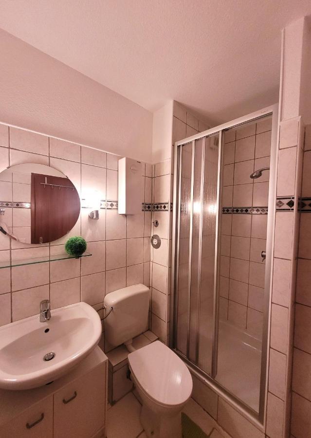 Apartment 21038